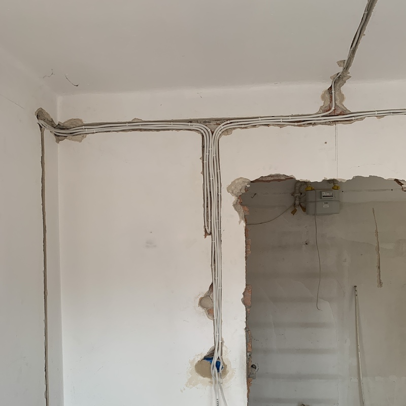 Realizacja wymiany instalacji elektrycznej